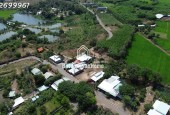 MẶT TIỀN NHỰA  VIEW HỒ TRIỆU ĐÔ GIÁ  470 TRIỆU sổ sẵn